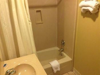 Luxury Inn Watkinsville Екстериор снимка